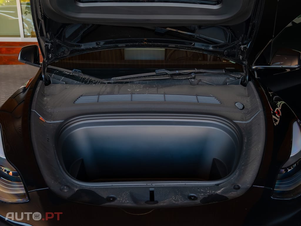 Tesla Model Y Performance Tração Integral