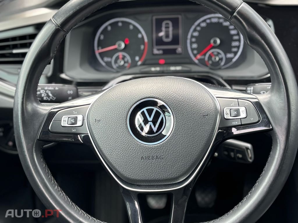 Volkswagen Polo 1.0 Confortline