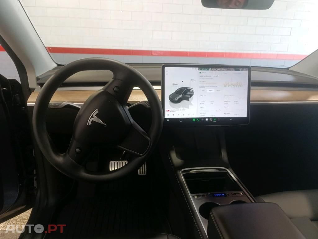 Tesla Model Y Performance Tração Integral