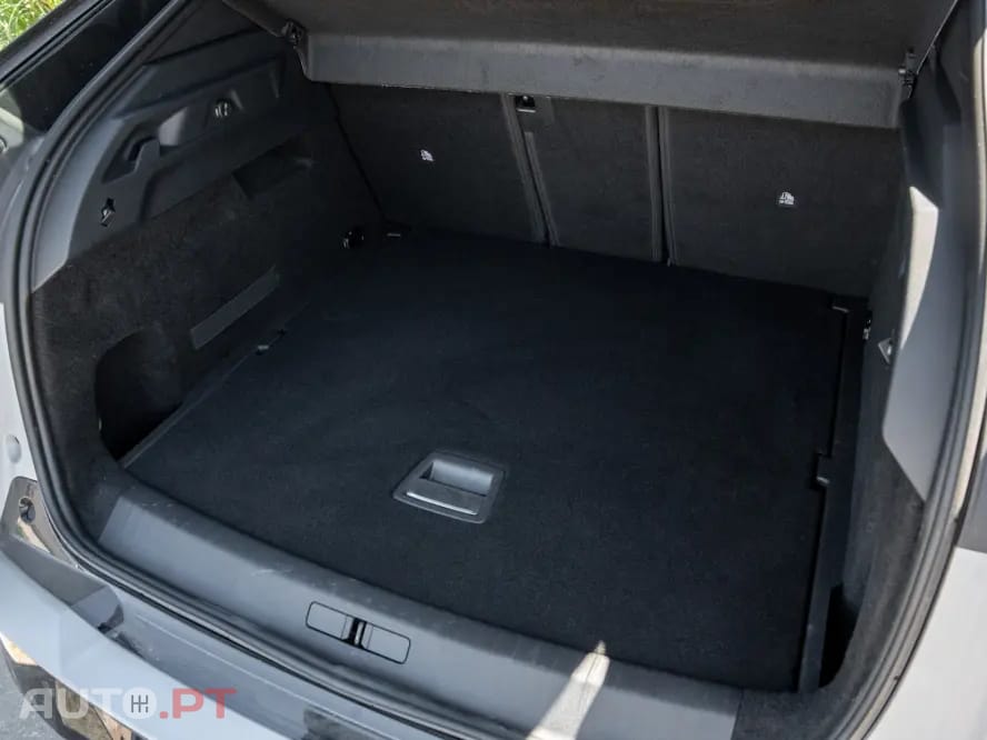 Peugeot E-3008 73 kWh GT