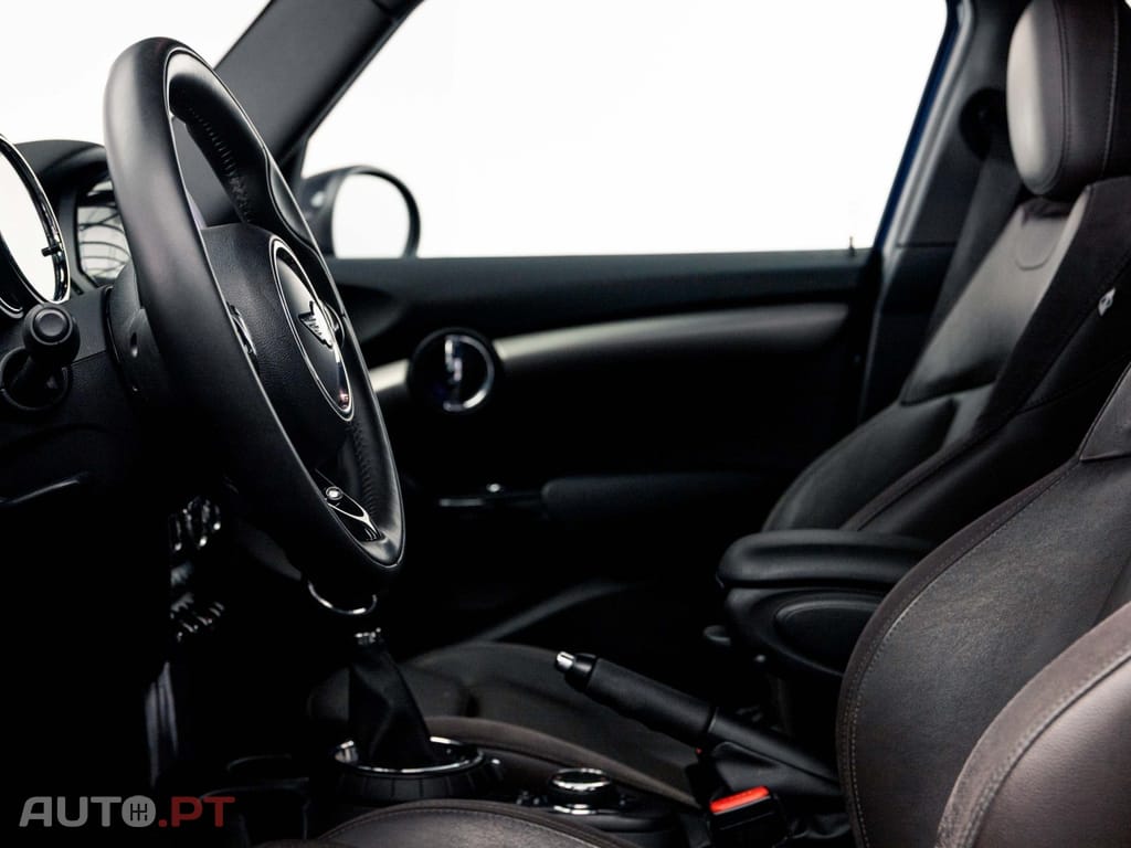 MINI Cooper Cooper D Auto