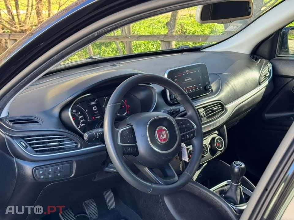 Fiat Tipo 1.3 M-Jet Lounge