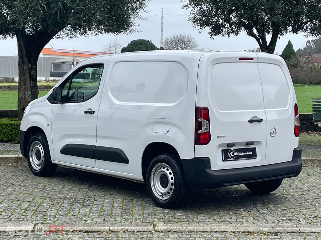 Opel Combo 1.5 CDTI IVA Dedutível