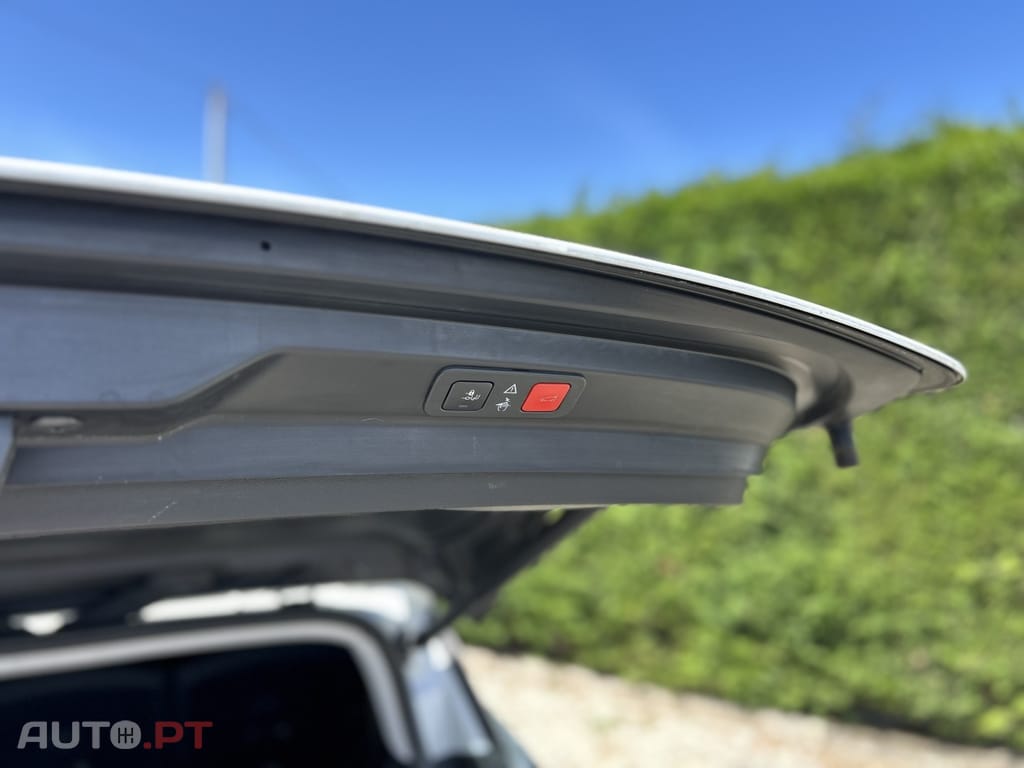 Peugeot 5008 1.5 BlueHDi Allure EAT8