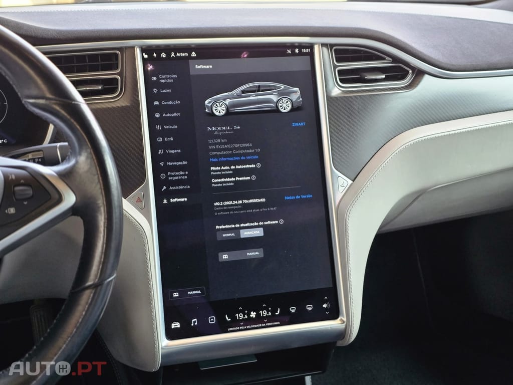Tesla Model S 85D