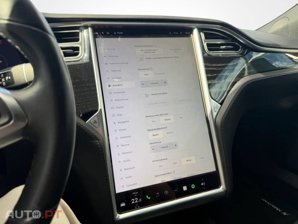 Tesla Model S 75D