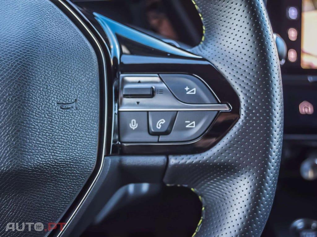 Peugeot 408 1.6 Hybrid GT e-EAT8