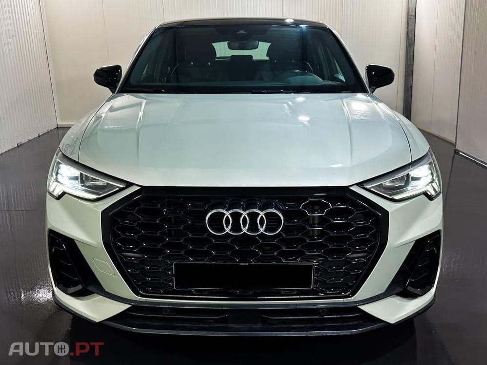 Audi Q3 45 TFSIe S line S tronic