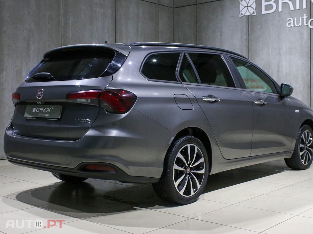 Fiat Tipo 1.3 M-Jet Lounge Tech