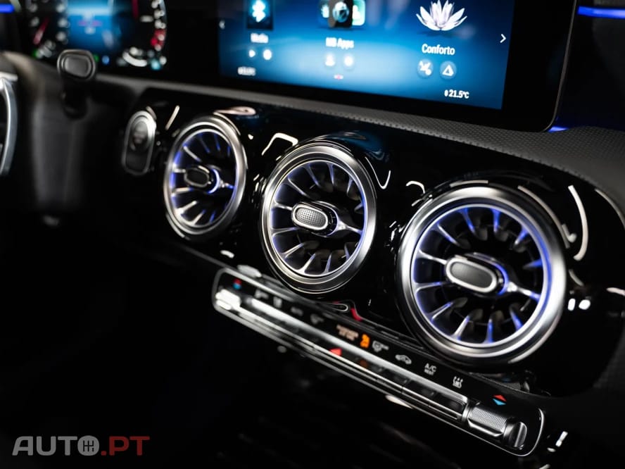 Mercedes-Benz A 250 e AMG Line