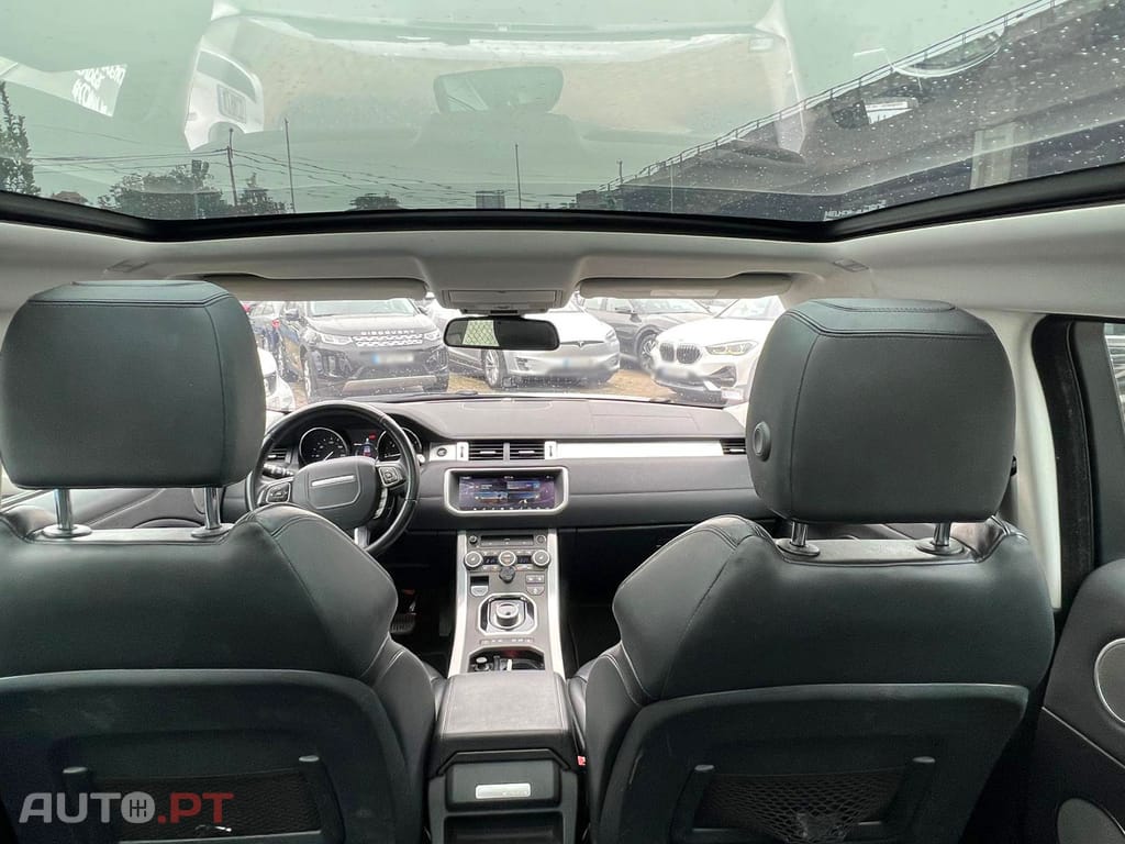 Land Rover Evoque D240 HSE