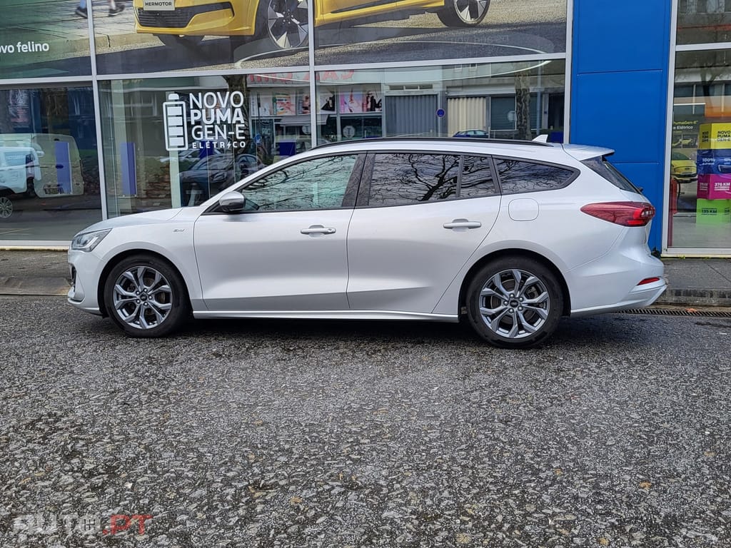 Ford Focus SW 1.0 EcoBoost MHEV ST-Line X