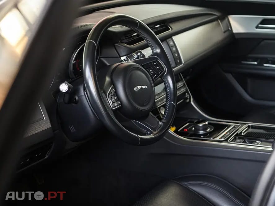 Jaguar XF 2.0 D R-Sport Aut.