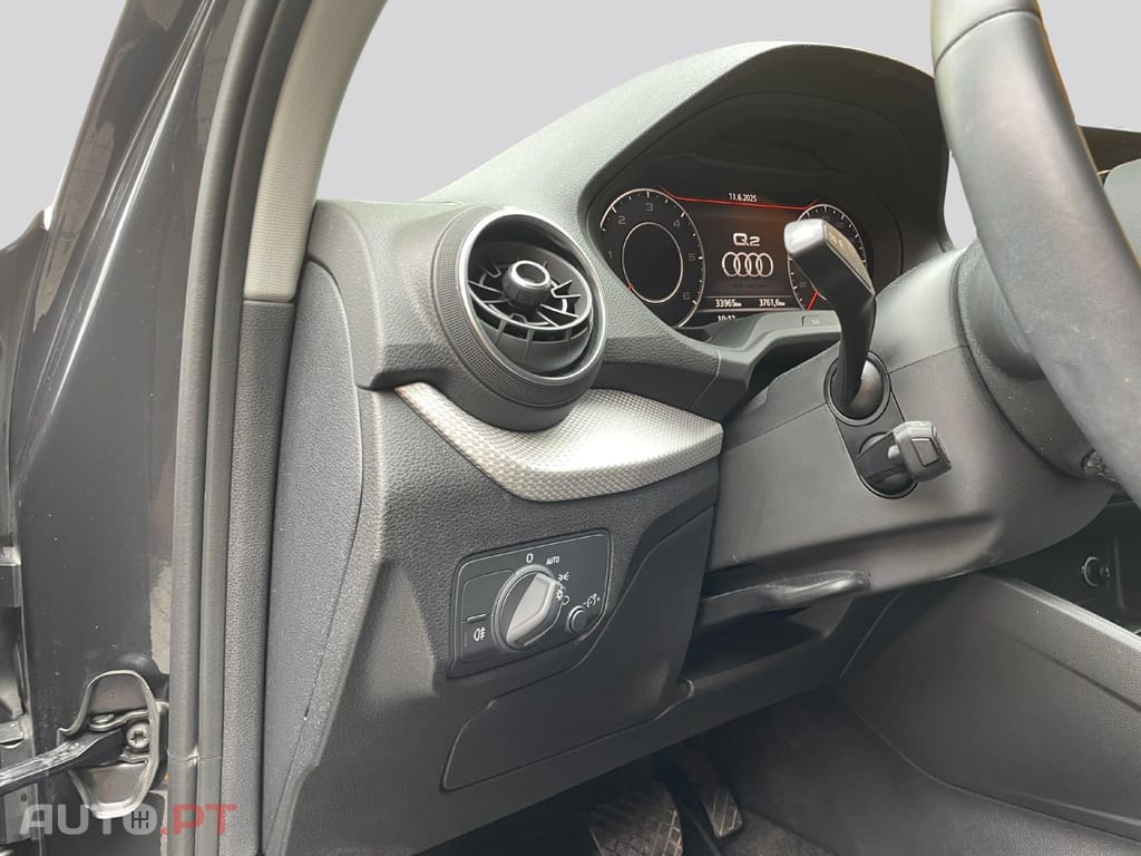 Audi Q2 30 TDI ADVANCE 