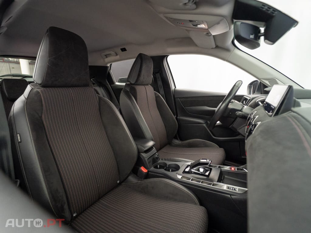 DS DS3 Crossback E-Tense Performance Line