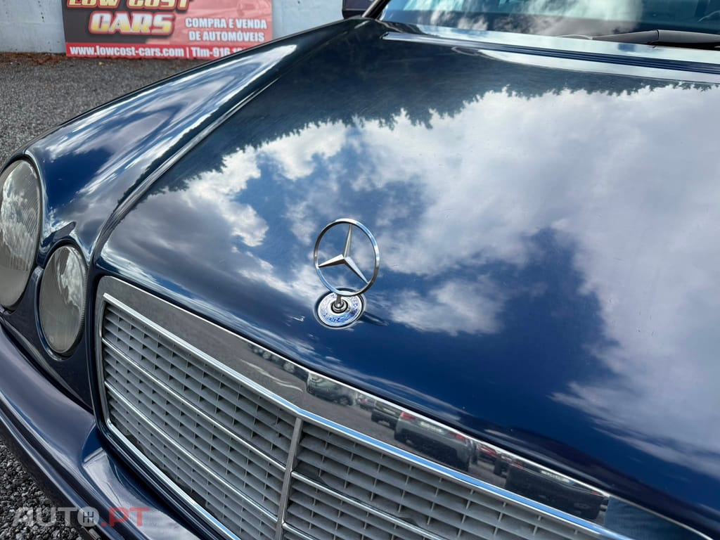 Mercedes-Benz E 220 D Classic