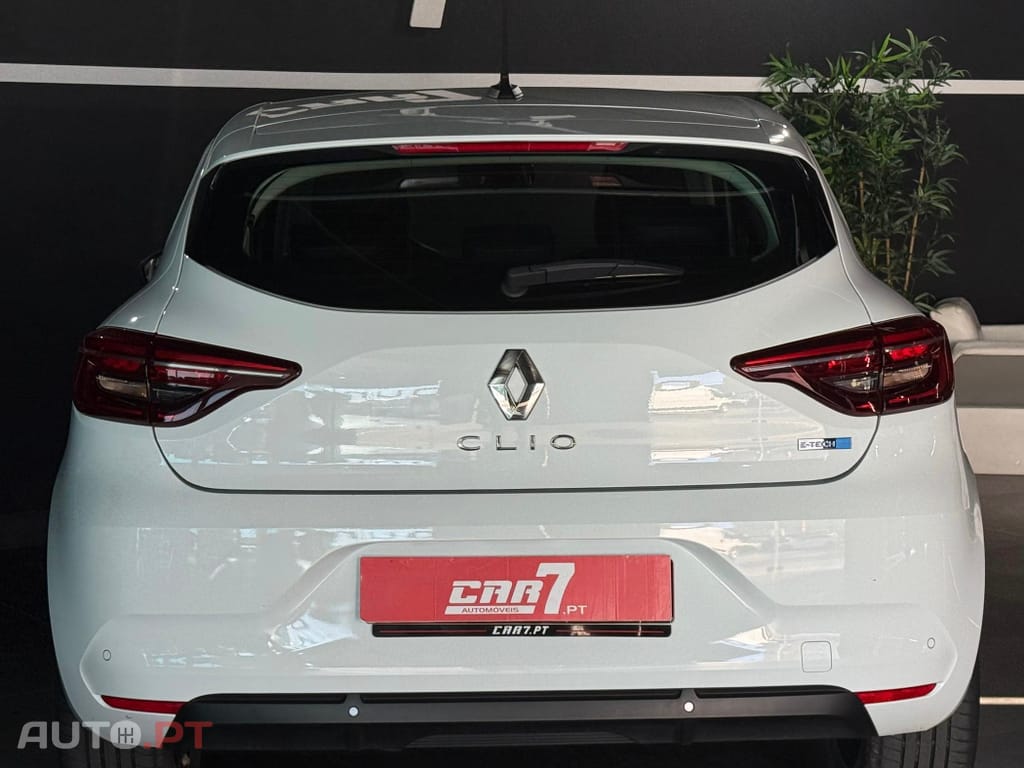 Renault Clio 1.6 E-Tech Full Hybrid Engineered