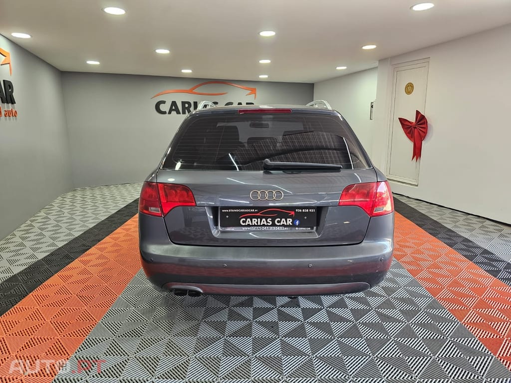 Audi A4 Avant 2.0 TDi S-line