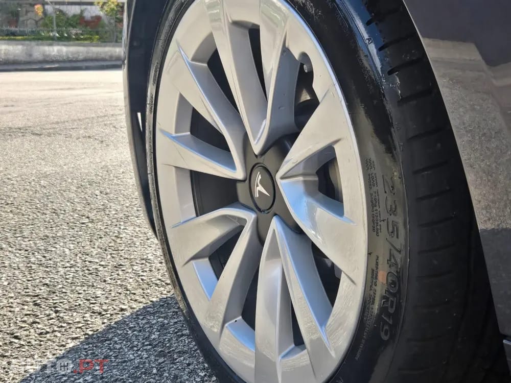 Tesla Model 3 Premium Long Range AWD Dual Motor