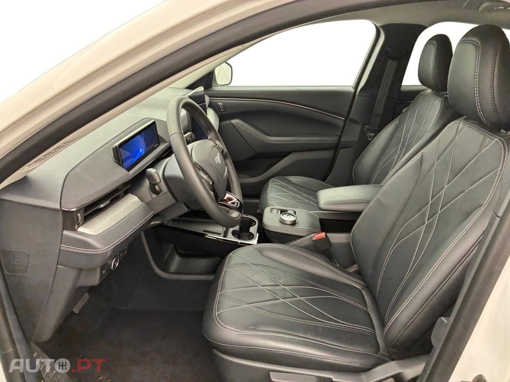 Ford Mustang Mach-E Standard Range