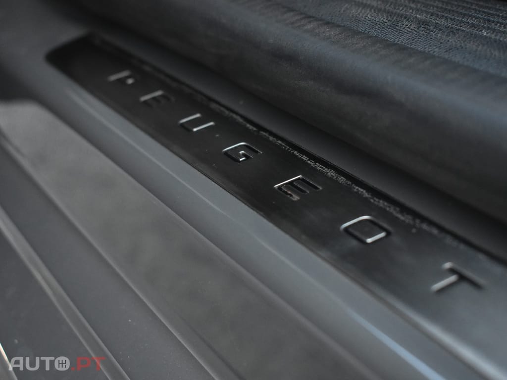 Peugeot E-308 54 kWh GT