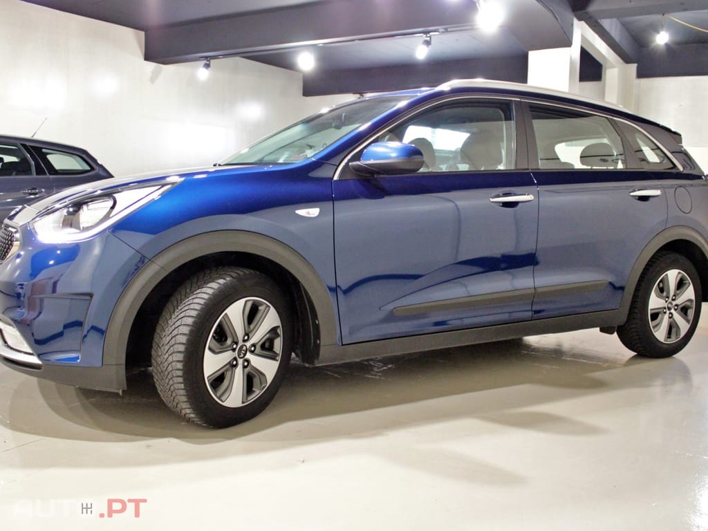 Kia Niro 1.6 GDi HEV Urban