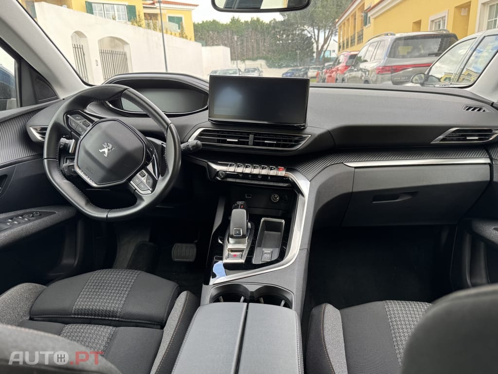 Peugeot 3008 1.2 PureTech Allure EAT8