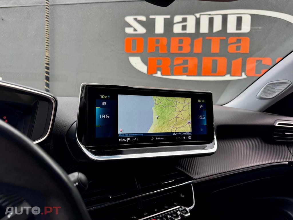 Peugeot E-2008 50 kWh Allure