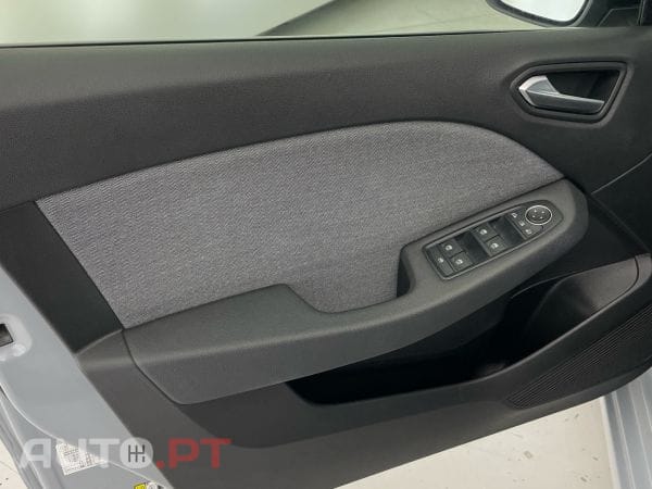 Renault Clio TCe 100 Bi-Fuel Techno