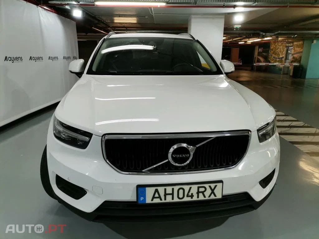 Volvo XC40 1.5 T3 Momentum Core