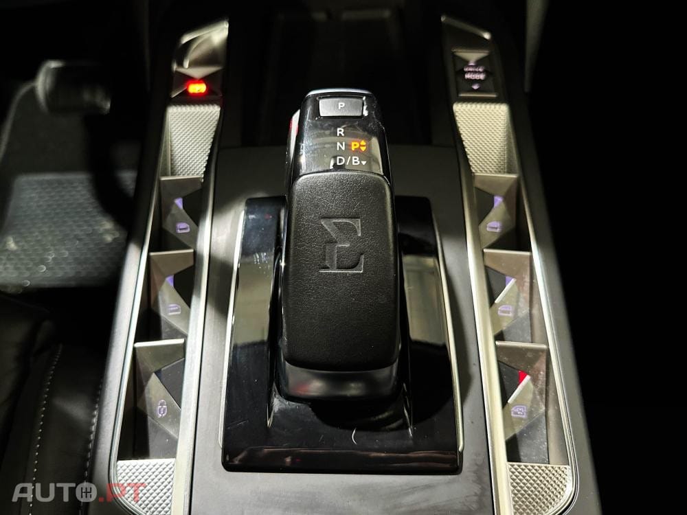 DS DS3 Crossback E-Tense Performance Line