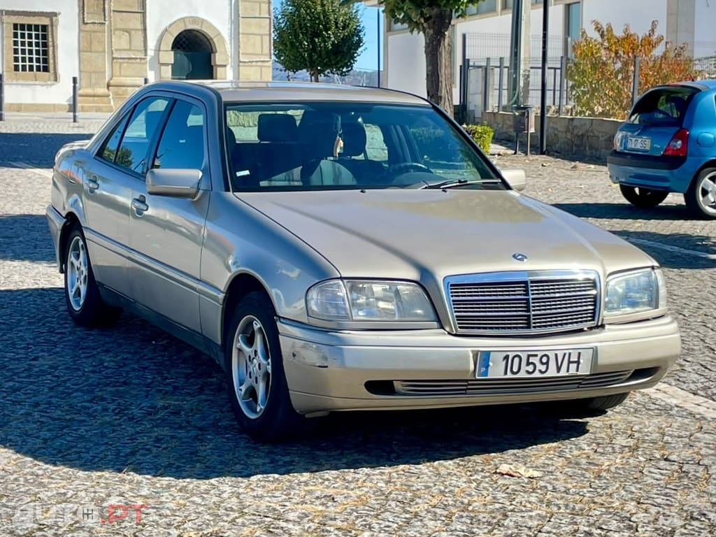 Mercedes-Benz C 220 D Classic