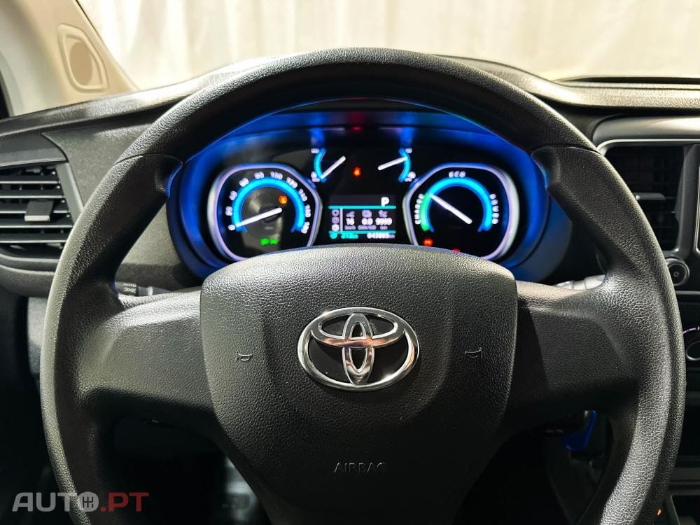 Toyota Proace Eletric 75kWh 136cv Business Line