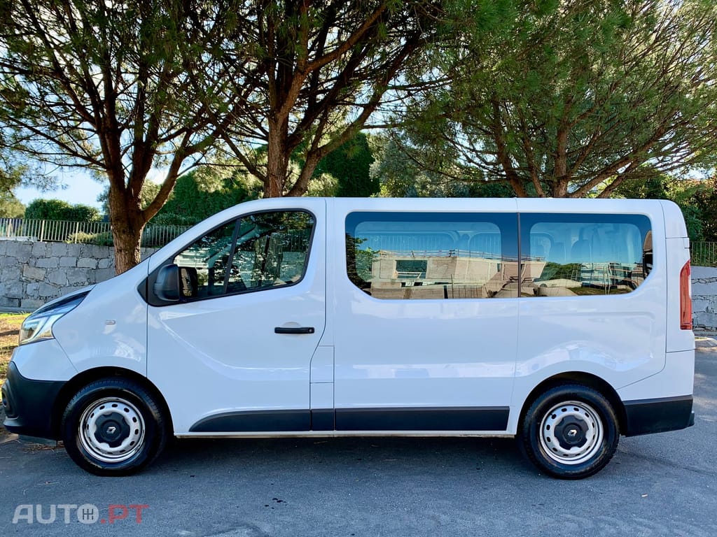 Renault Trafic 9 LUGARES