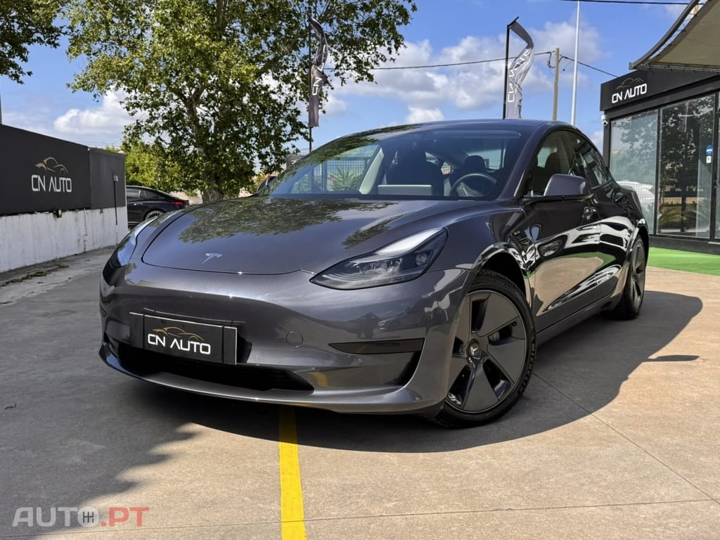 Tesla Model 3 Standard Range Plus RWD