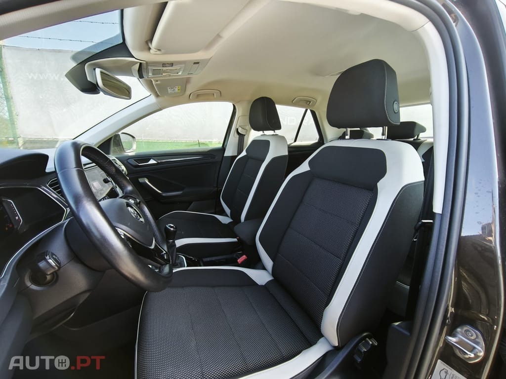 Volkswagen T-Roc 1.5 TSI Sport