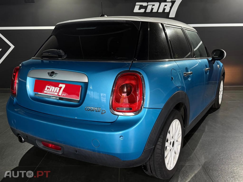 MINI Cooper Cooper D