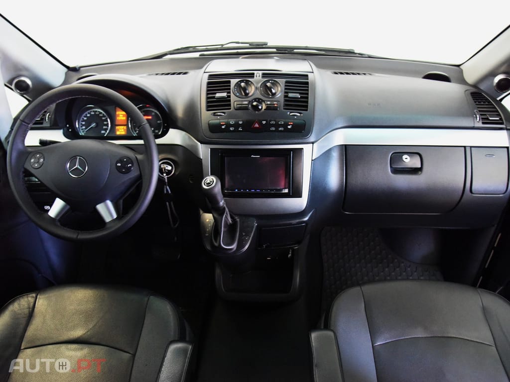 Mercedes-Benz Vito MIXTO 122/34 CDI V6 LONGA AUTOMÁTICA 5L