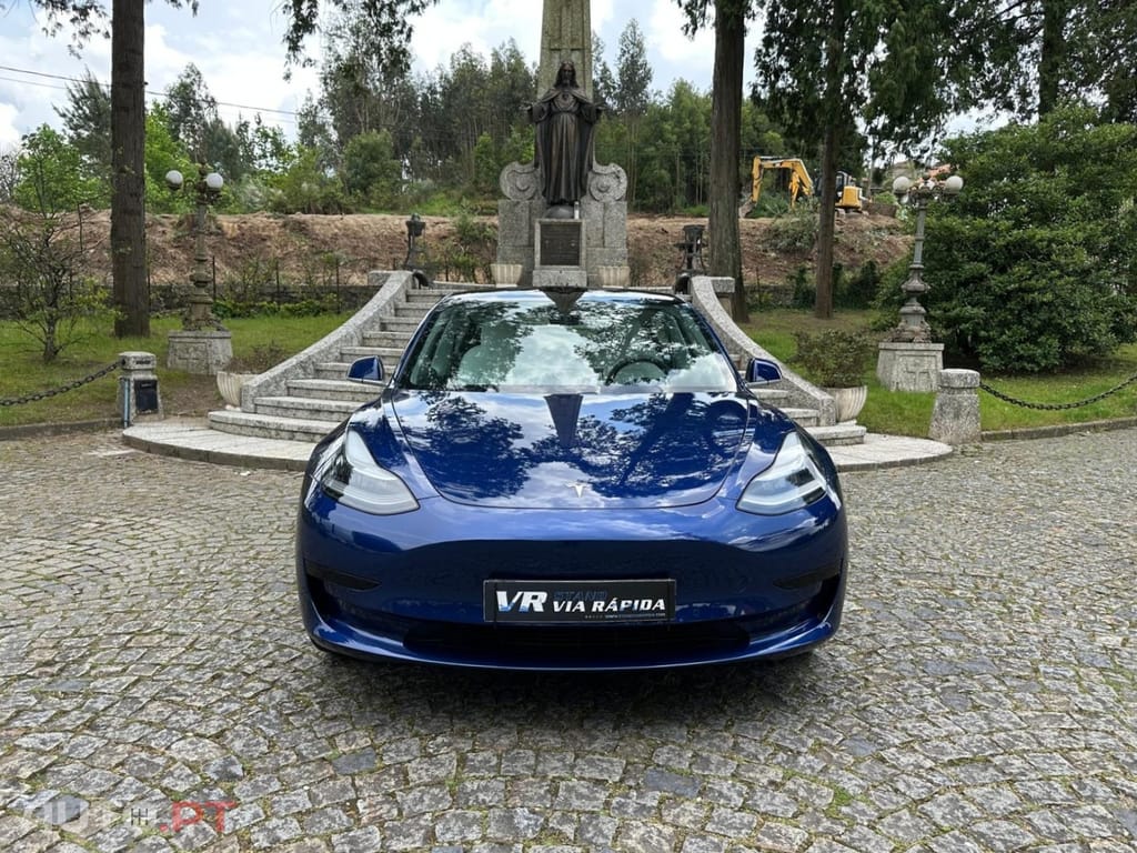 Tesla Model 3 Standard Range Plus RWD