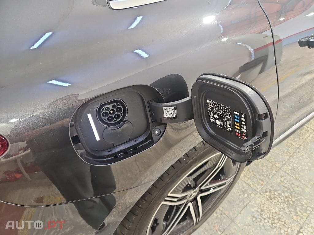 Mercedes-Benz EQE 350