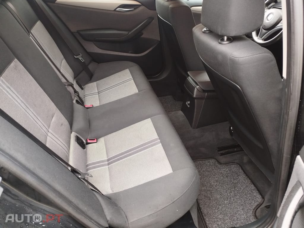 BMW X1 18 d xDrive xLine