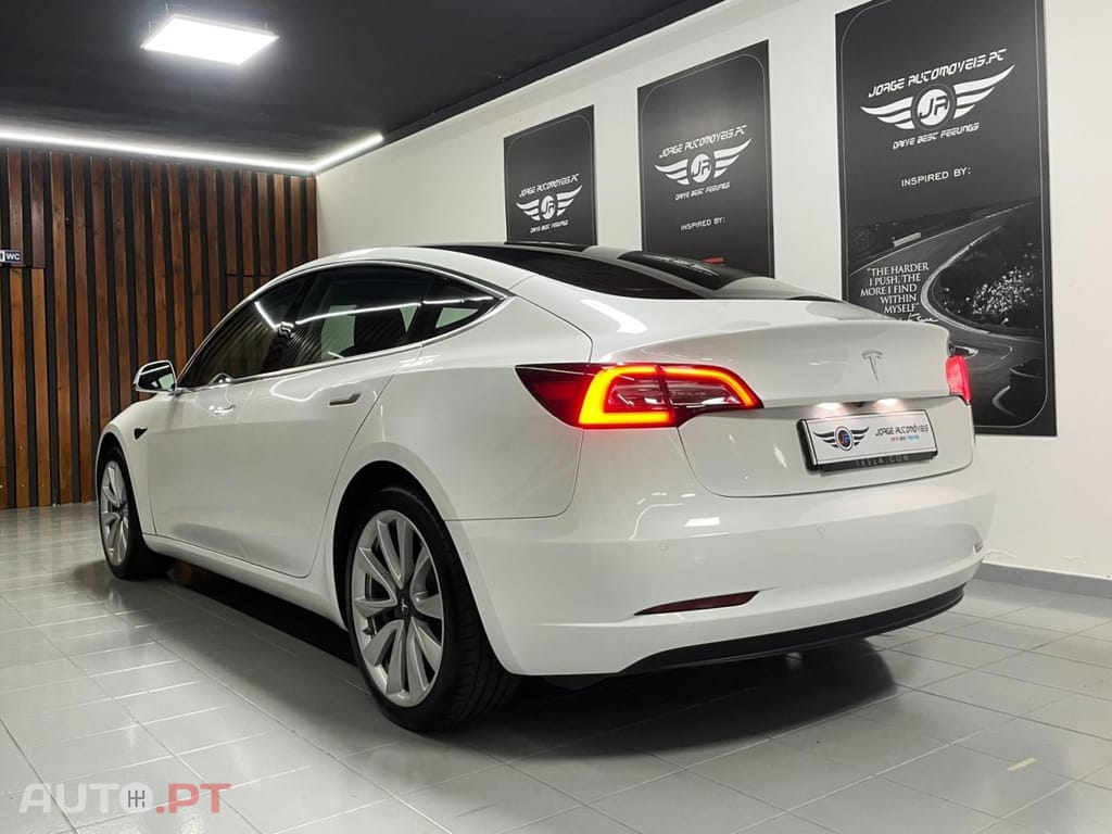 Tesla Model 3 Standard RWD Plus