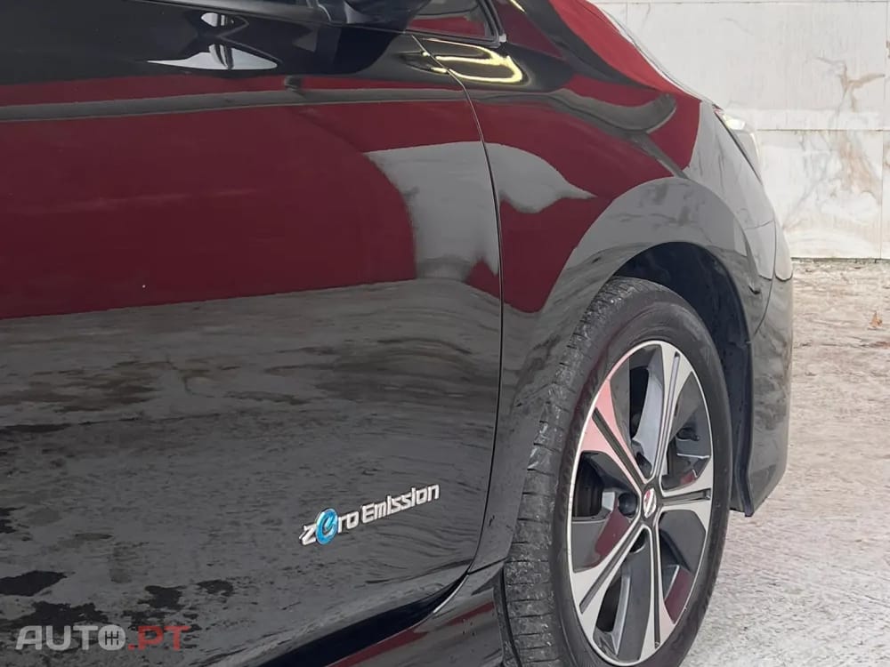 Nissan Leaf N-Connecta Full Led