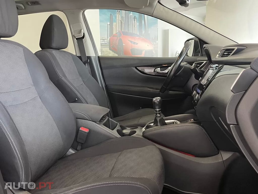 Nissan Qashqai 1.5 dCi N-Connecta 18