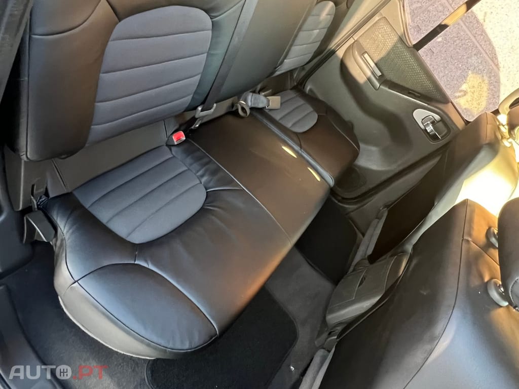 Nissan Navara 2.5 dCi CD Pilot Hi-Tech
