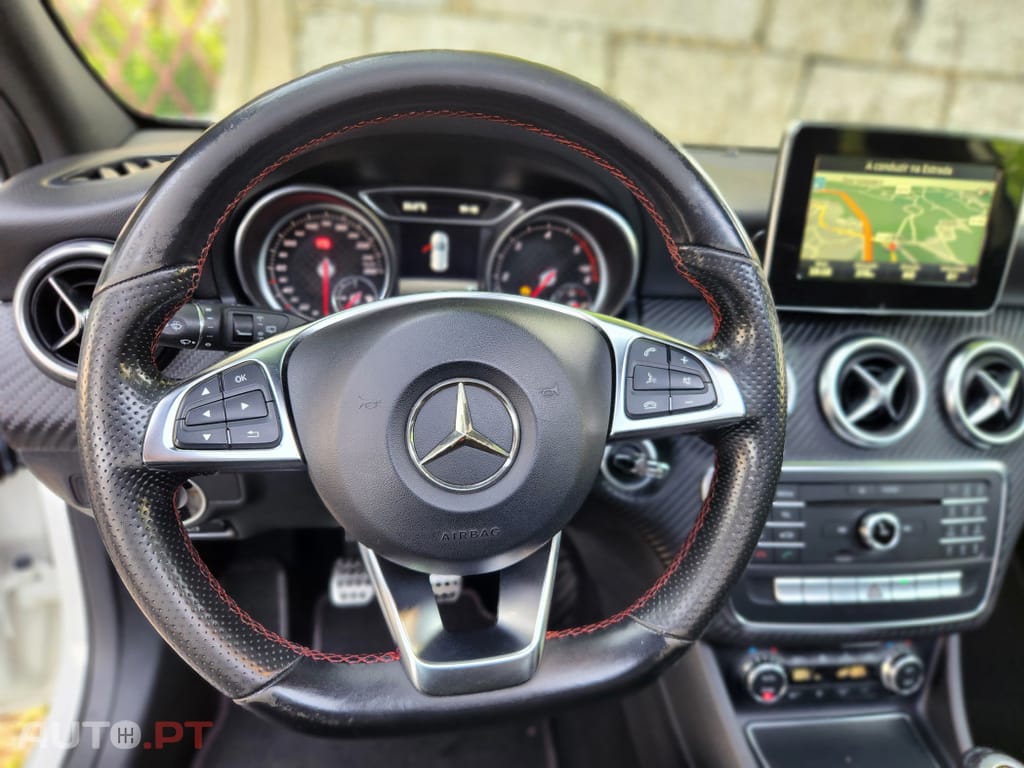 Mercedes-Benz A 180 d AMG Line