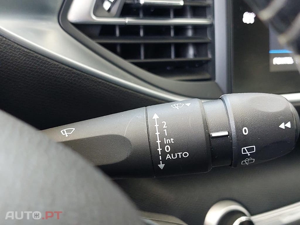 Peugeot 308 1.5 BlueHDi Business Line