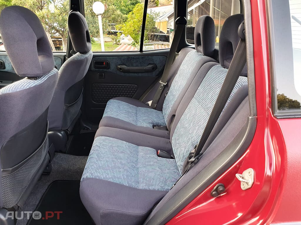Toyota RAV4 2.0i 16V