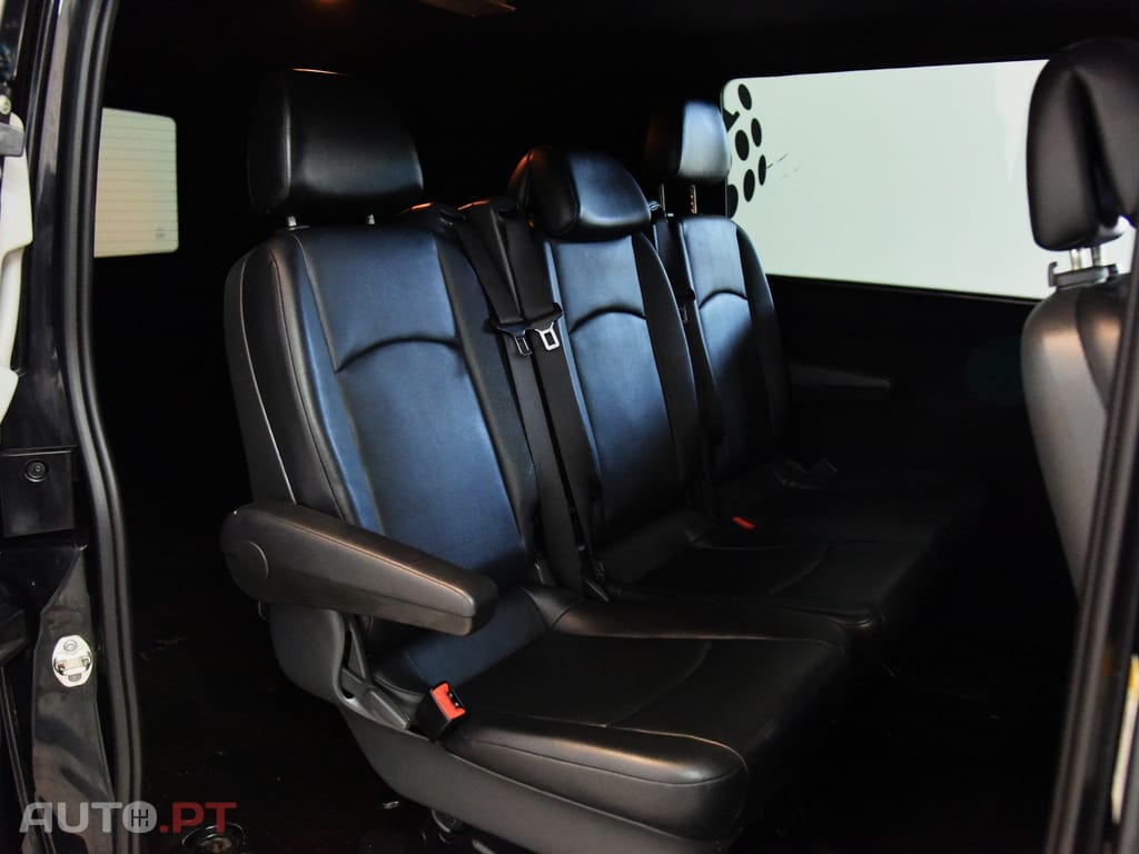 Mercedes-Benz Vito MIXTO 122/34 CDI V6 LONGA AUTOMÁTICA 5L