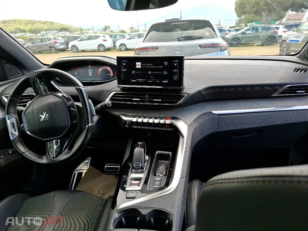 Peugeot 3008 1.5 BlueHDi GT EAT8